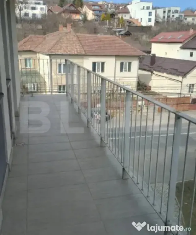 Apartament cu 2 camere, 60 mp, parcare subterana, zona Dambu