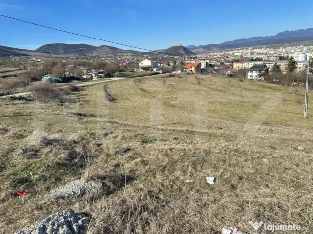 Teren 1830 mp Deva – extravilan cu demersuri intravilan ??