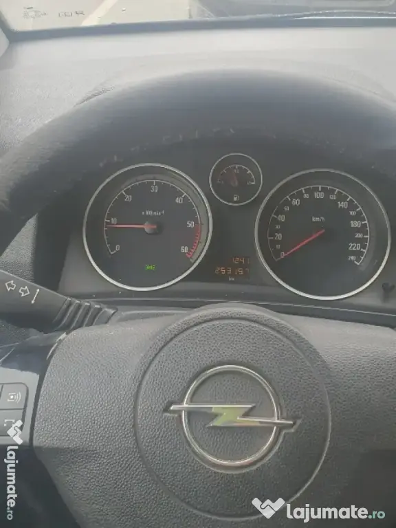 Opel zafira autoturism