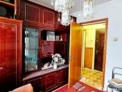 Apartament 4 camere, cu boxa, Bd.Traian, zona BCR 