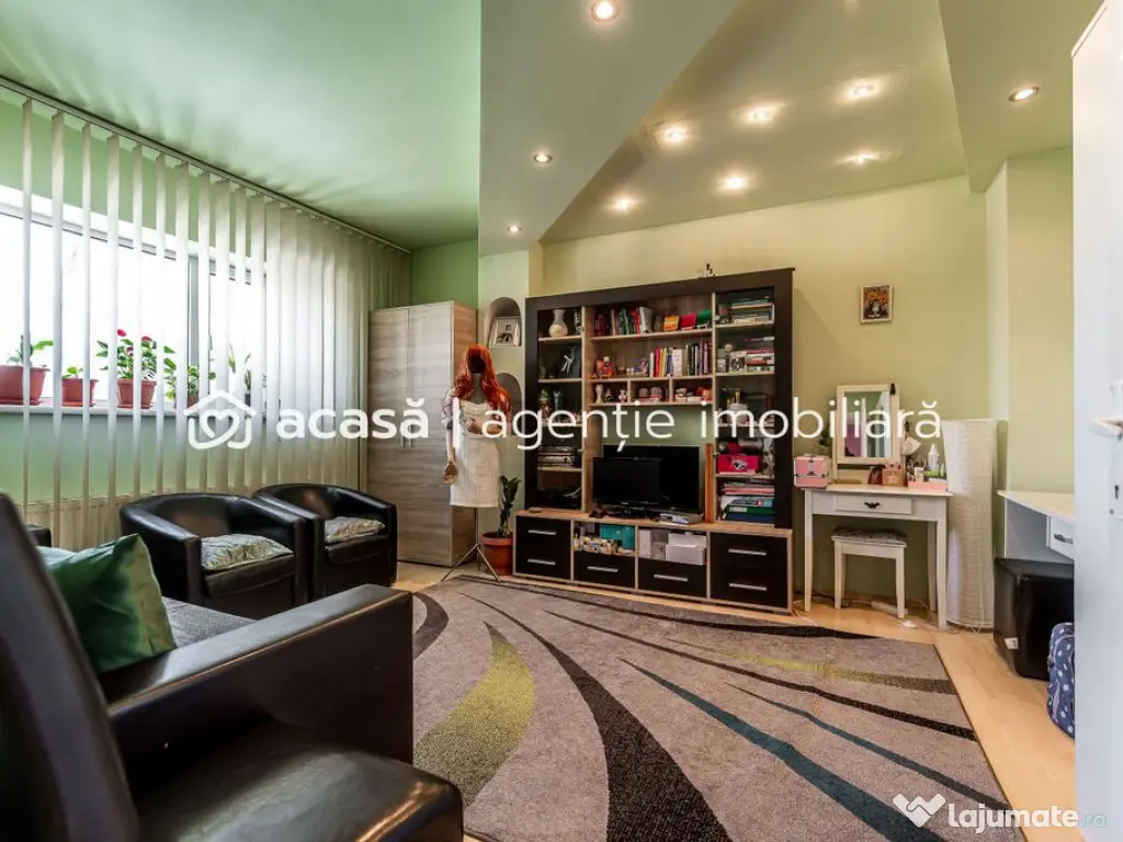 Casă spațioasă în mijlocul orasului, Str. Constantin ...