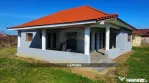 Casă cu 4 camere de vânzare