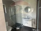 Casă cu 4 camere de vânzare 