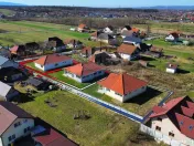 Casă cu 4 camere de vânzare 