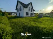 Dobrovăț - Casă la Roșu P+1+Pod 129 mp Utili 1000 mp Ter 