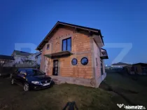 Casa la rosu, P+M, 120 mpu, teren 800 mp, zona Simnicu de su