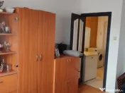 Apartament cu 1 camera ,decomandat , mobilat si renovat rece 