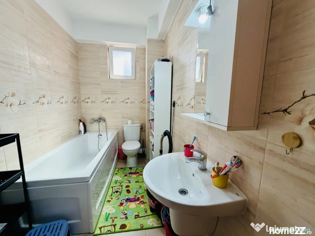 Super apartament 3 camere utilat și mobilat complet zona li