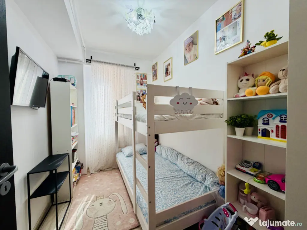 Super apartament 3 camere utilat și mobilat complet zona li