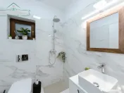 Vila moderna cu 4 camere, zona Westfield, Arad 