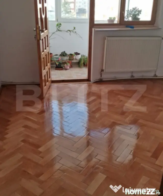 Apartament 2 camere, decomadat, zona Republicii - Targu Jiu (Gorj)