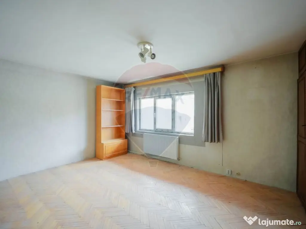 De vânzare – Apartament 2 camere, parter înalt, tripl...