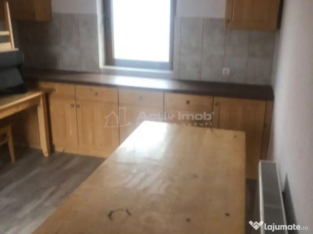 Cazare - Muncitori - Cristian - 40 locuri