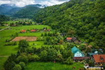 In cartea de povesti a Pietrei Craiului, ansamblu turistic i