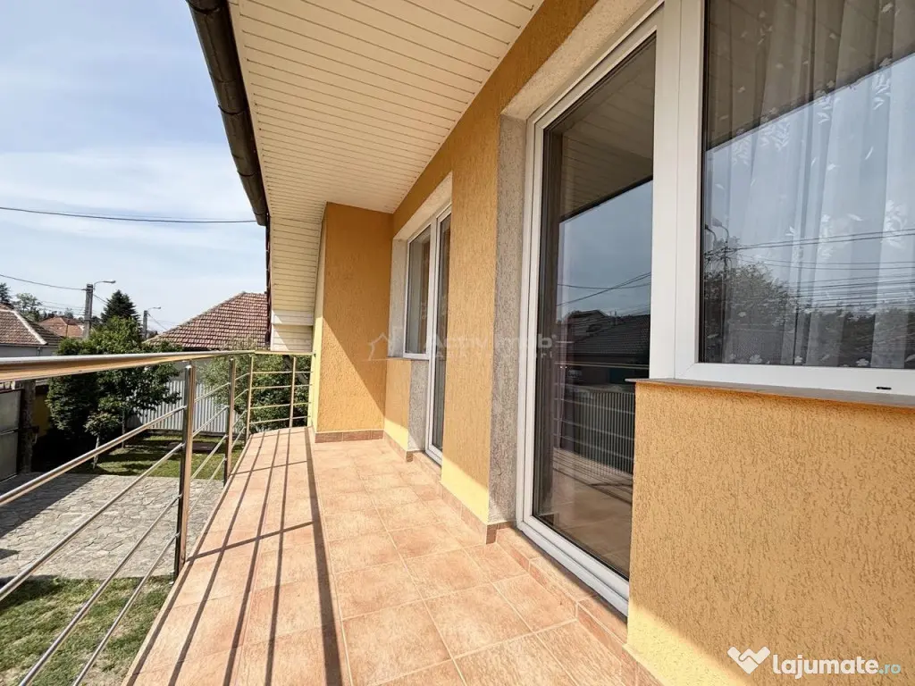 Casa - Vila - str. Piatra Craiului