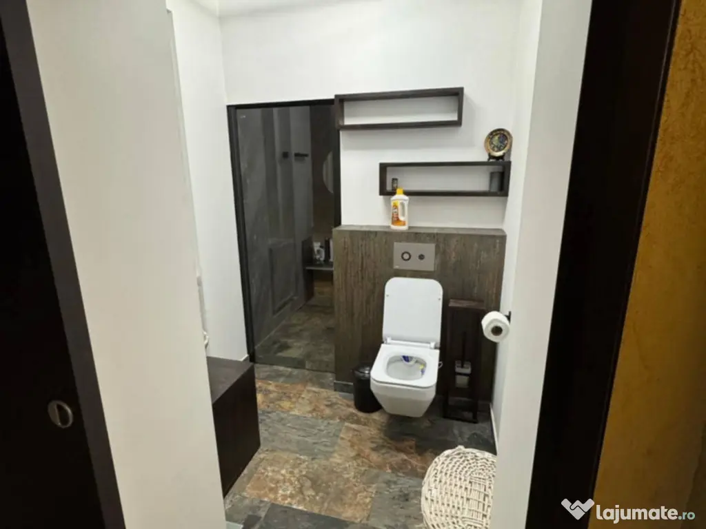 Apartament 3 camere- Parcul Carol-