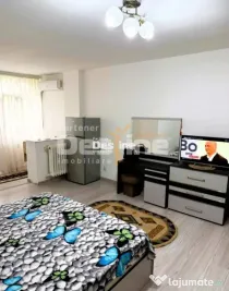 Garsoniera 31 mp la bulevard renovata complet in Tatarași
