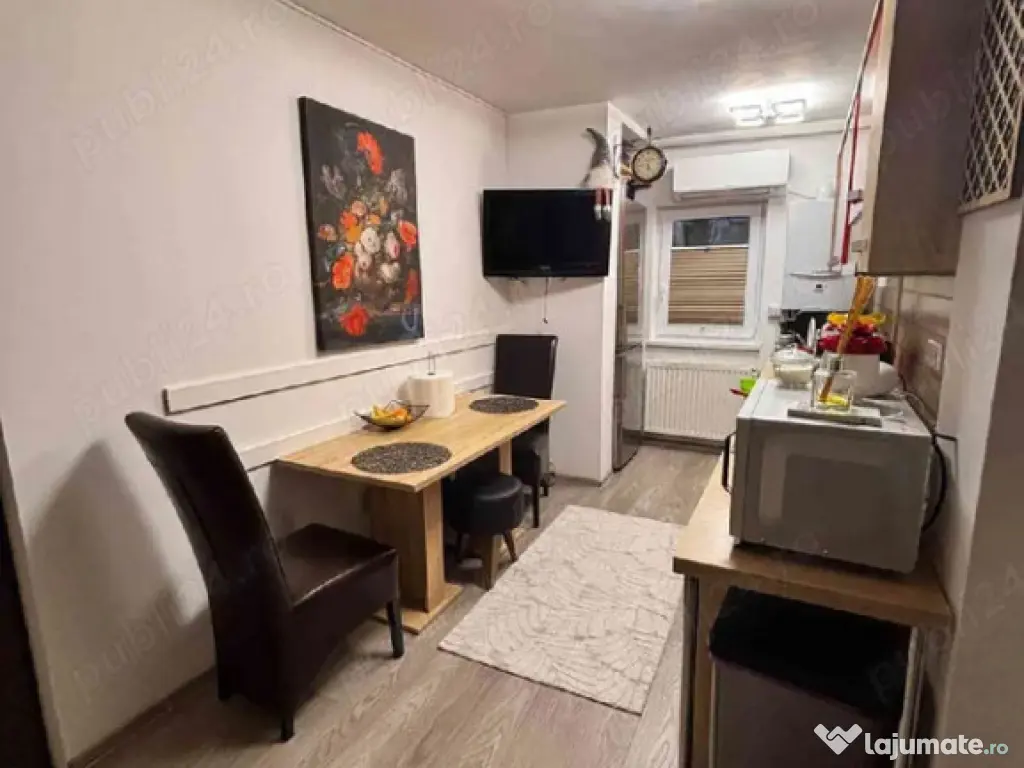 Apartament 3 camere, decomandat - zona Grivitei