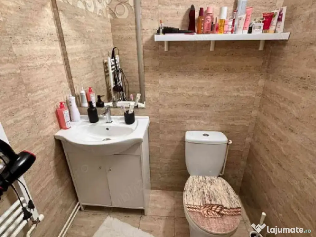 Apartament 3 camere, decomandat - zona Grivitei