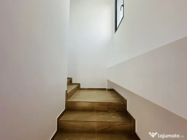Hala industriala nouă, 386 mp, teren 900 mp, Domnești-Cent