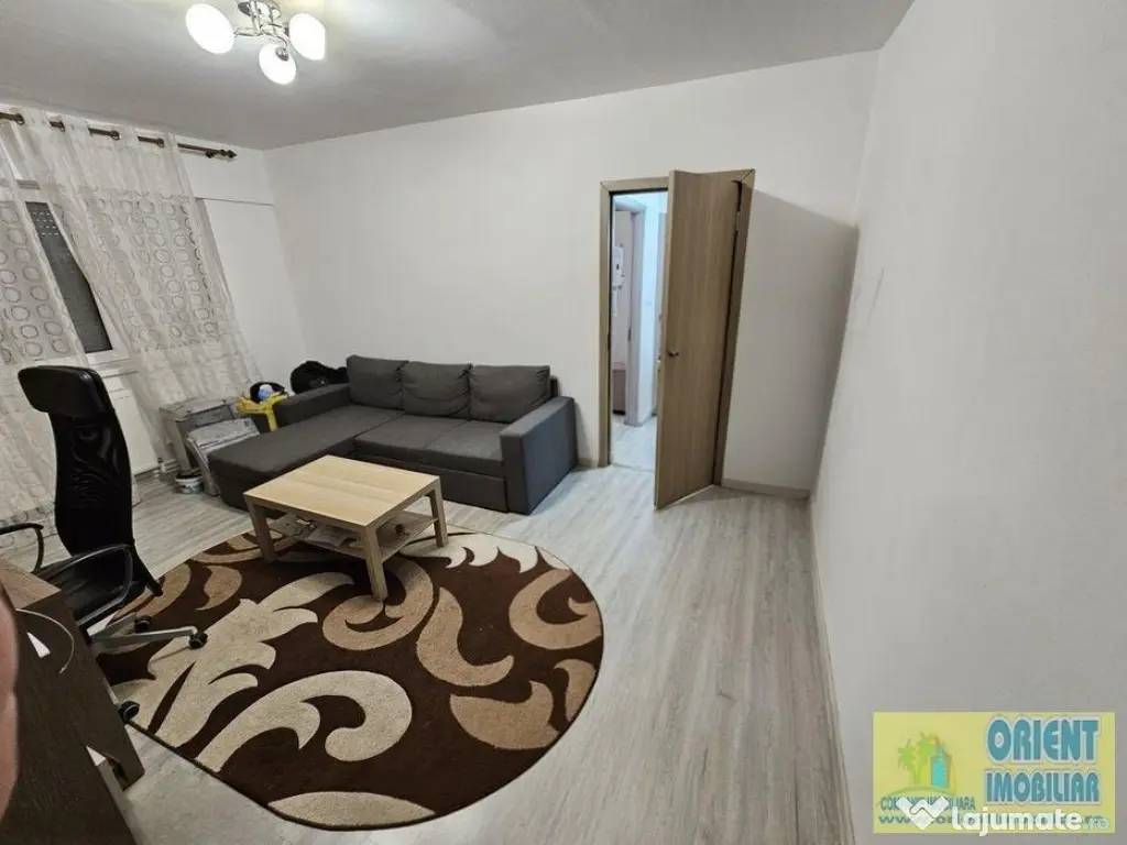 De vanzare apartament 2 camere, parter, zona Casa de Cultura