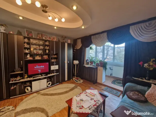 Apartament 3 camere, 62 mp, zona Bogdan Voda