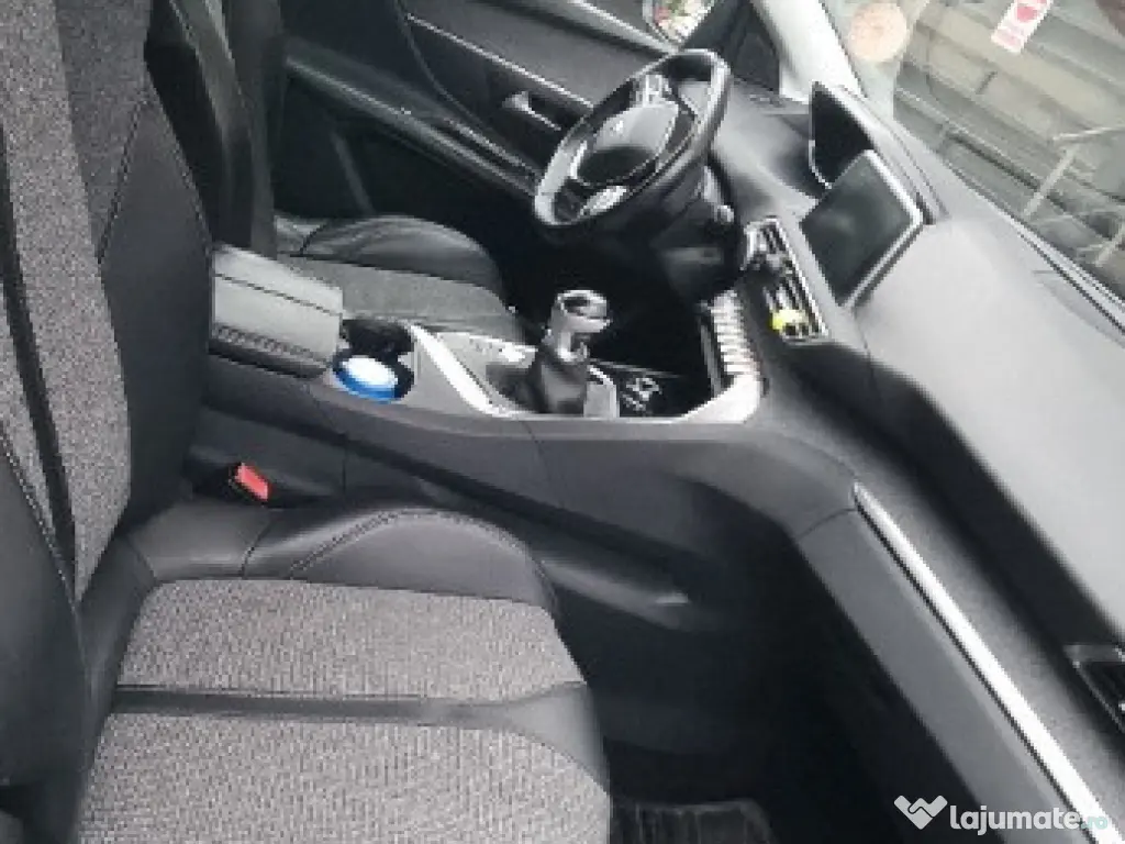 Peugeot 5008 pure tech 130 allure