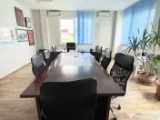 Clădire de birouri cu 12 parcări în incintă privată,... 