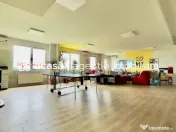 Clădire de birouri cu 12 parcări în incintă privată,... 