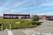 Clădire de birouri cu 12 parcări în incintă privată,... 
