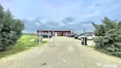 Clădire de birouri cu 12 parcări în incintă privată,... 