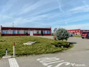 Clădire de birouri cu 12 parcări în incintă privată,... 