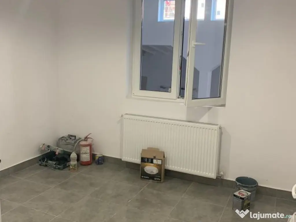 Casa cu destinatie comerciala 335 mp