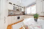 Apartament 3 camere – Astra | Etaj 1 | Complet renovat |Mobilat.