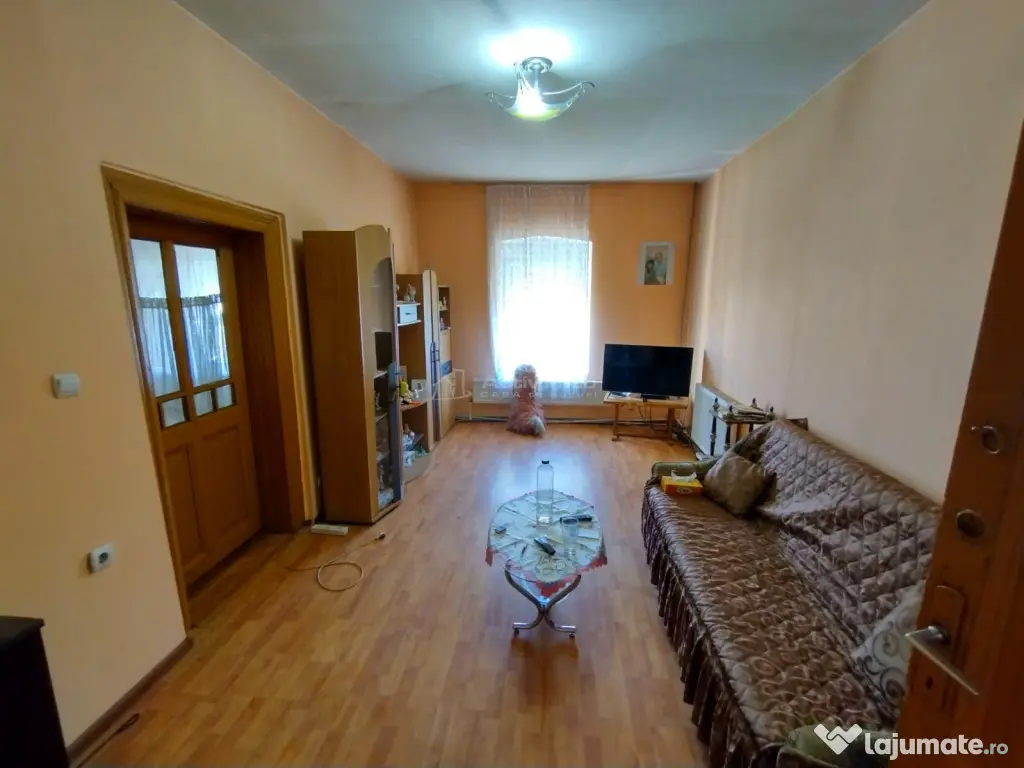 Nicolint, Casa la Cheie, 5 Incaperi, Pret Negociabil