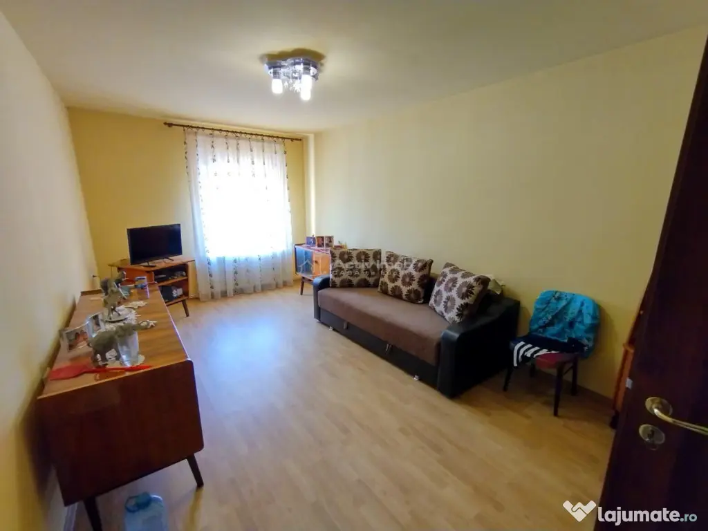 Nicolint, Casa la Cheie, 5 Incaperi, Pret Negociabil