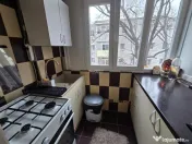 Apartament 2 camere- Decomandat- Etaj intermediar 