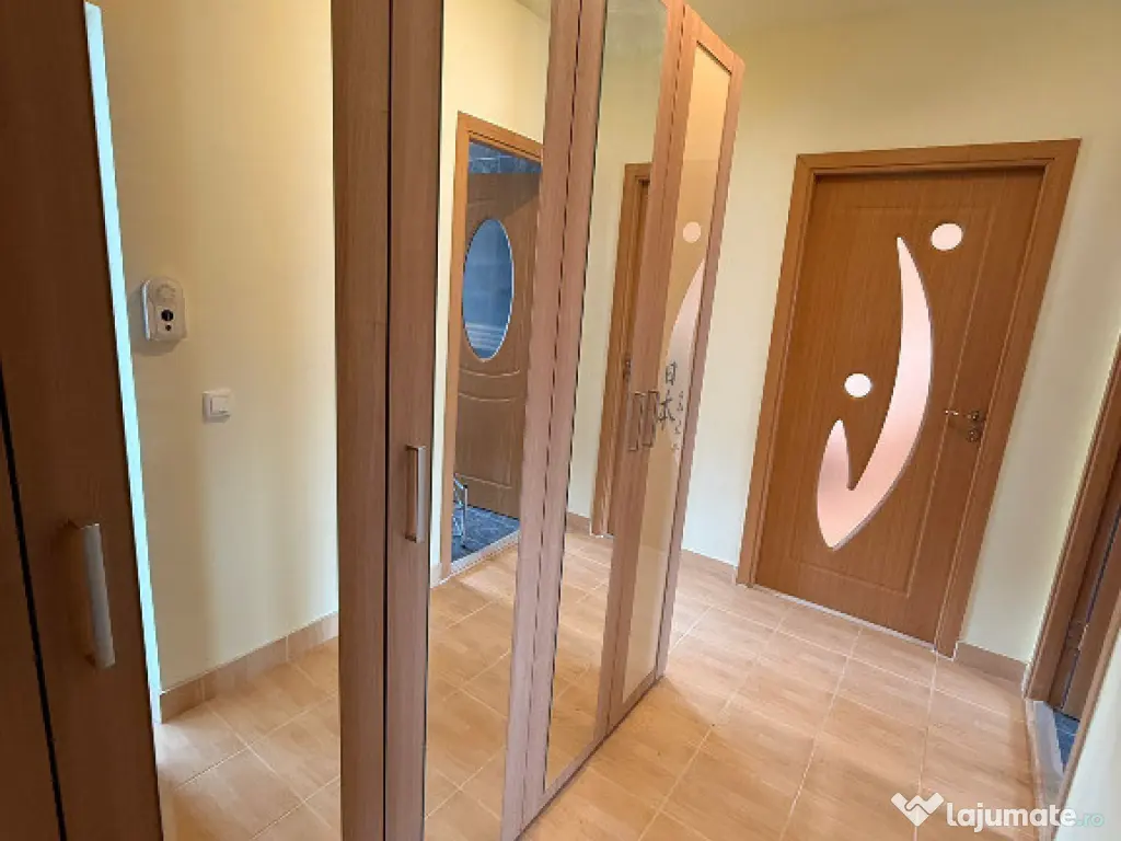 COMISION 0 Apartament 2 camere decomandat zona Eroilor