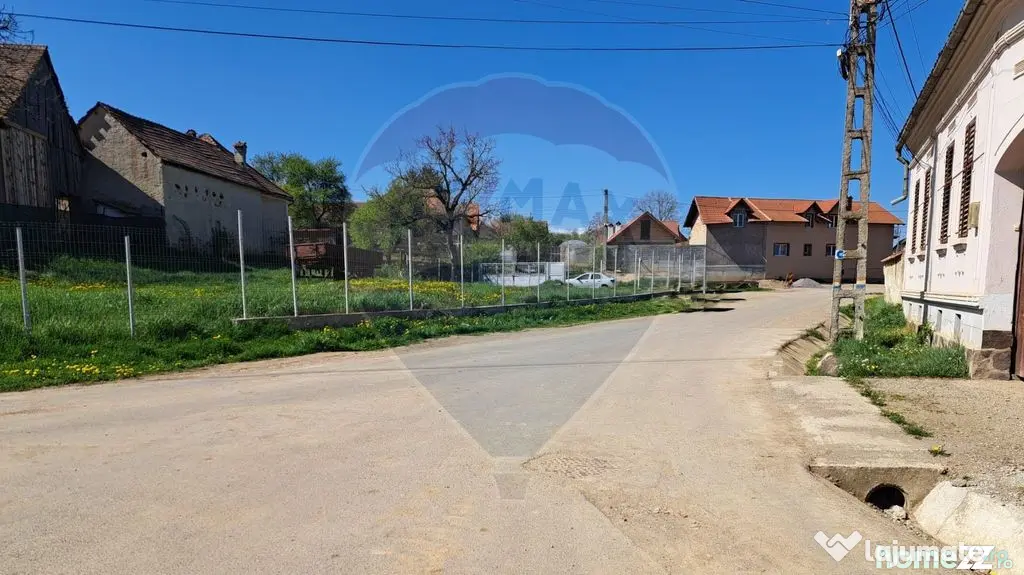 Teren intravilan în inima Țării Făgărașului/ Grid 9...