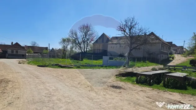 Teren intravilan în inima Țării Făgărașului/ Grid 9...