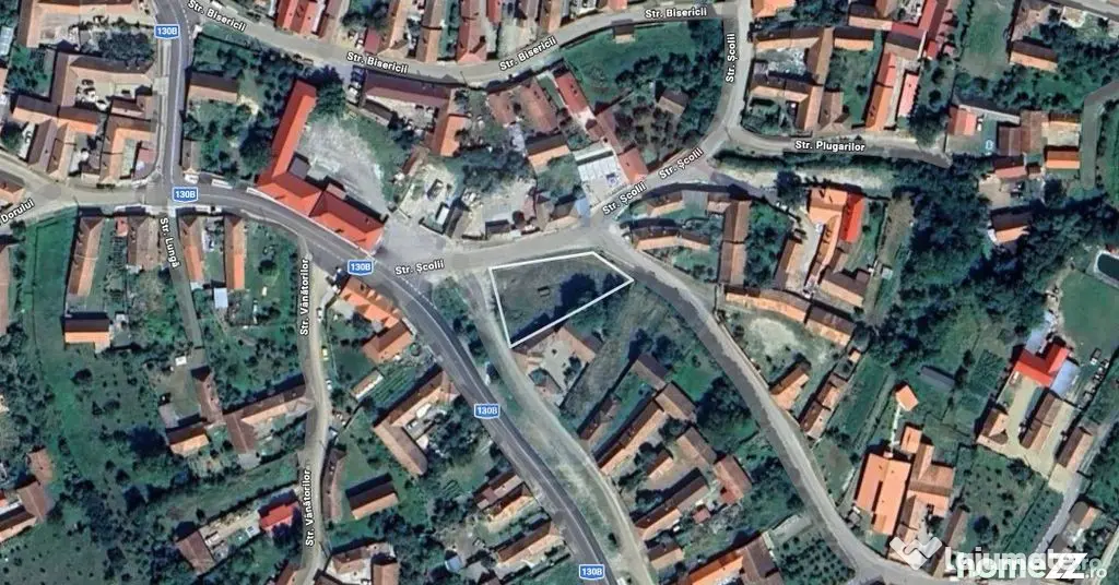 Teren intravilan în inima Țării Făgărașului/ Grid 9...