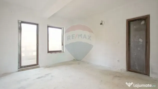 Pensiune Turistica în renovare, priveliște superbă, 0%...