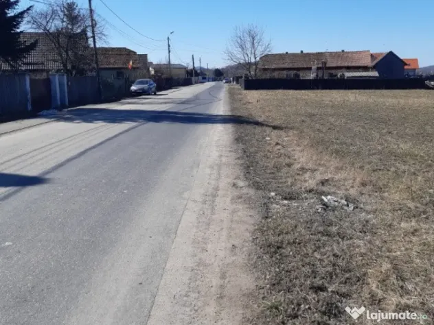 Teren intravilan construibil 2325mp utilitati central Lunca Calnicului