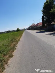 Teren intravilan construibil 2325mp utilitati central Lunca Calnicului