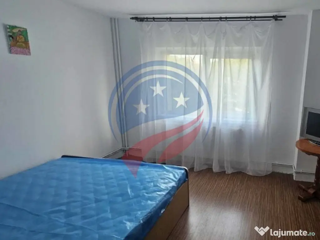 CHIRIE APARTAMENT 3 CAMERE 1 MAI