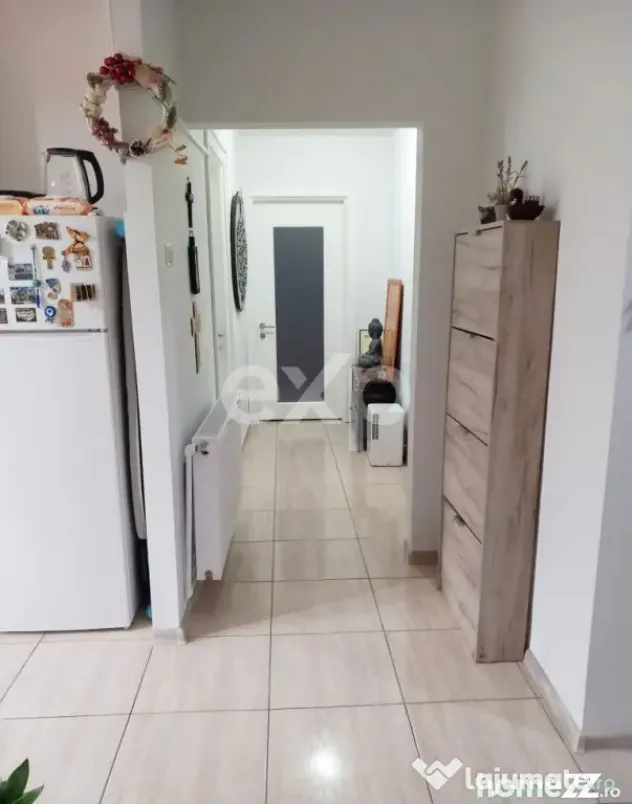 De vanzare apartament cu 3 camere, zona Dacia, Victoria, Con