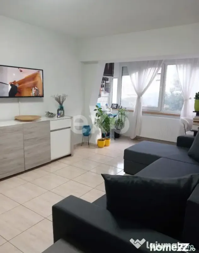 De vanzare apartament cu 3 camere, zona Dacia, Victoria, Con