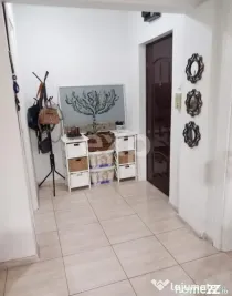 De vanzare apartament cu 3 camere, zona Dacia, Victoria, Con