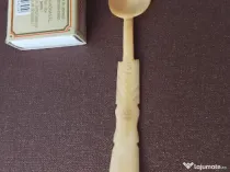 Lopățică veche din os sculptat manual, 14cm – Piesă de vitrină