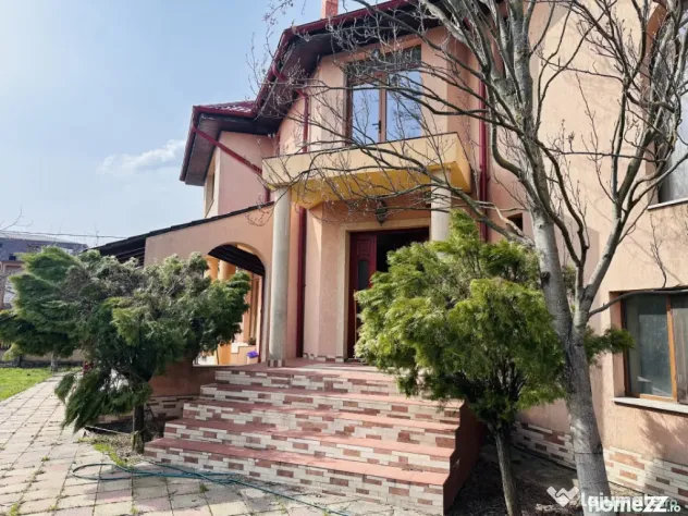 Vila superba 526 mp construiti, 765 mp teren, P+1+M+P, Chia - Chiajna (Bucuresti-Ilfov)
